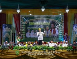 Belasan Ribu Jemaah Padati Tabligh Akbar di Tapin, UAS Hadir dan Lelang Amal Capai Jutaan Rupiah