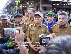 Wabup Tapin Sidak Pasar, Cek Harga Jelang Ramadhan dan Ingatkan Pedagang Tak Timbun Bahan Pokok 3 Wabup Tapin Sidak Pasar, Cek Harga Jelang Ramadhan dan Ingatkan Pedagang Tak Timbun Bahan Pokok
