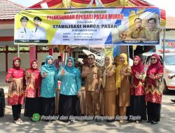 Pemkab Tapin Kembali Gelar Pasar Murah, 300 Paket Sembako Diserbu Warga Bungur 10 Pemkab Tapin Kembali Gelar Pasar Murah, 300 Paket Sembako Diserbu Warga Bungur