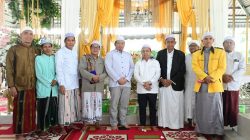 Haul Datu Aling Jadi Magnet Wisata Religi, Ekonomi Warga Desa Cempaka Bergeliat