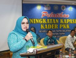 Kader PKK Tapin Selatan Dapat Bimtek, Faridah: Saatnya Perempuan Desa Jadi Agen Perubahan