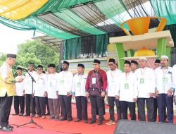 Meriahkan MTQ ke-36, Ribuan Warga Padati Pawai Ta'aruf di Tapin 9 Meriahkan MTQ ke-36, Ribuan Warga Padati Pawai Ta’aruf di Tapin