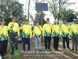 Peringati Hari Lingkungan Hidup Sedunia, Bupati Tapin Tanam Pohon Buah di RTH Pasar Lama