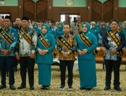 Bupati dan Ketua PKK Tapin Dikukuhkan sebagai Ayah dan Bunda GenRe, Siap Cetak Generasi Emas 2045