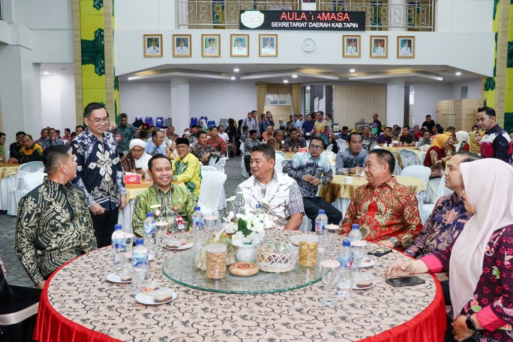 Kapolres Tapin Berganti, Ini Pesan Bupati Tapin 1 519563238 122183954540302997 4940988260795436134 n