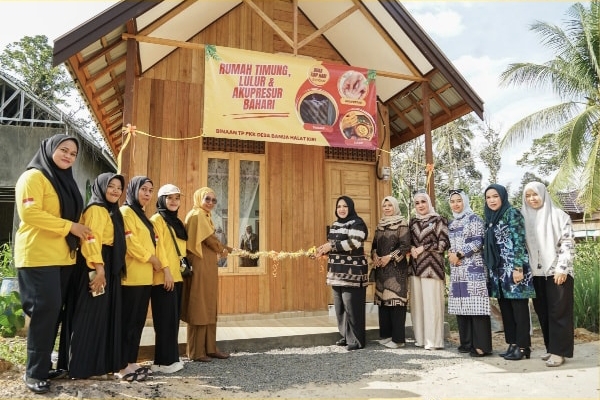 PKK Tapin Resmikan Rumah Timung dan Akupresur Bahari, Dorong Kearifan Lokal untuk Kesehatan 1 IMG 20250827 224501