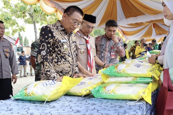 Pelaksanaan Gerakan Pangan Murah yang digelar serentak di 7.285 kecamatan seluruh Indonesia.