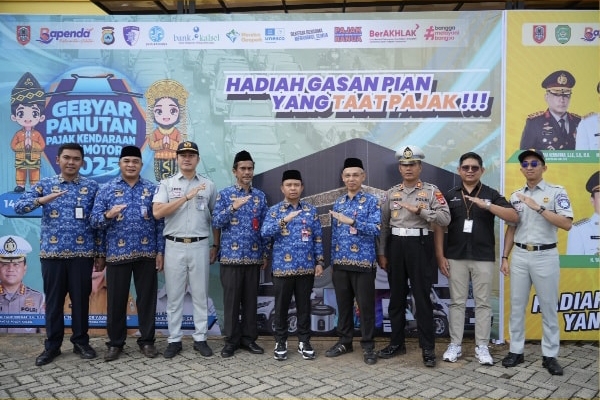 Peringati Hari Kesadaran Nasional, Bupati Tapin Ajak ASN Tingkatkan Disiplin dan Kepatuhan Pajak 1 IMG 20251017 200743