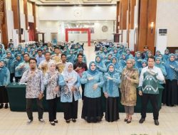 Tingkatkan Percaya Diri dan Profesionalitas, Hj. Faridah Yamani Buka Bimtek Public Speaking untuk PKK Desa Tapin Utara