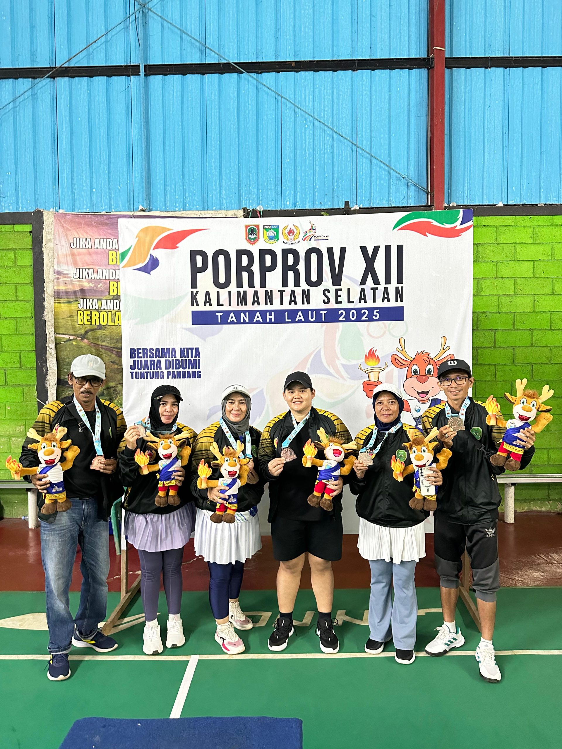 Ganda Beregu Cabor Pickleball Sumbangkan Emas Untuk Kontingen Tapin 1 IMG 20251109 WA0010 scaled