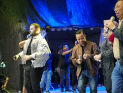 Meriah! Bupati Yamani dan Wabup Juanda Duet Bareng Ridho Rhoma di Tapin Expo