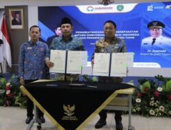 Wabup Juanda Teken MoU dengan Ombudsman RI, Tapin Perkuat Pengawasan Pelayanan Publik