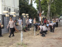 Jelang Ramadhan, Polres Tapin Bersihkan Fasilitas Umum