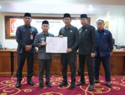 Lima Fraksi DPRD Tapin Setujui Raperda Perubahan Tentang Pajak Dan Retribusi Daerah